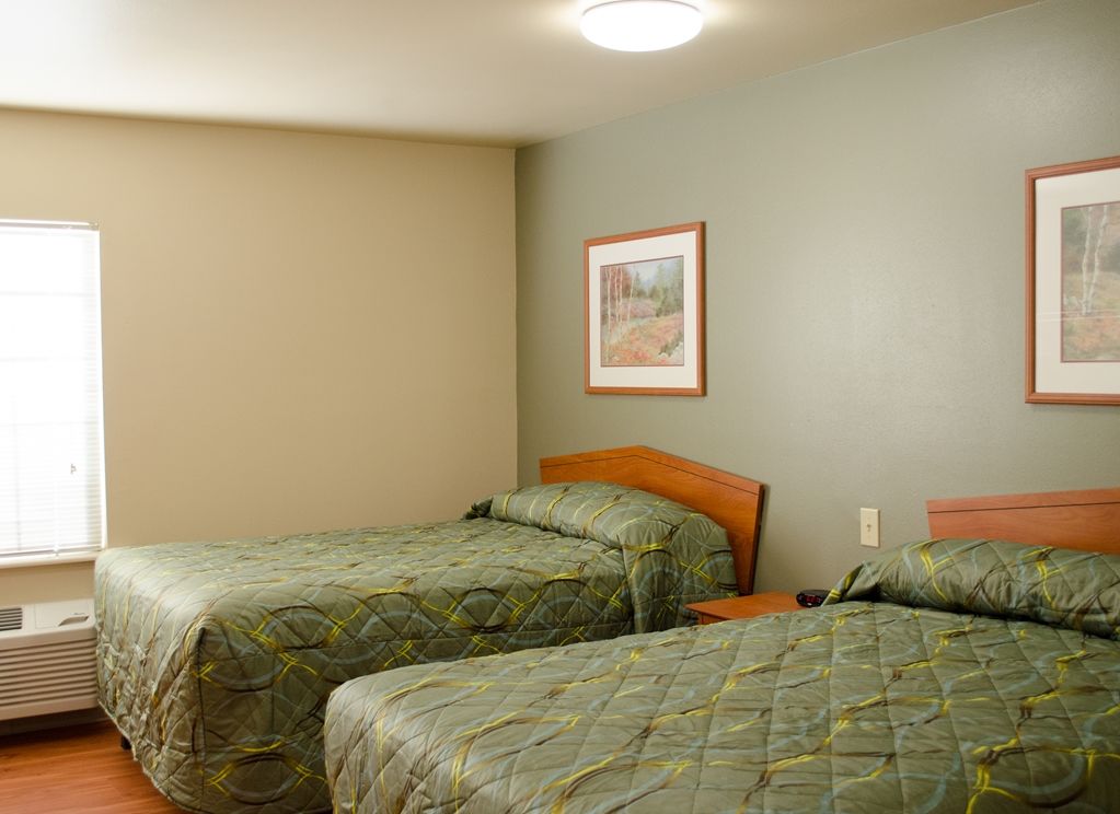 Woodspring Suites Louisville Southeast Forest Hills Room photo